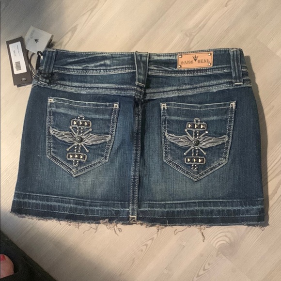 Grace Blue Cropped jeans skirt with Distressed Wash - Picture 6 of 10